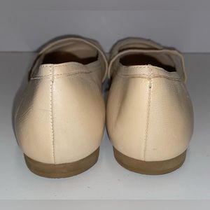 Gianni Bini | Shoes | New Gianni Bini Nude Flats | Poshmark
